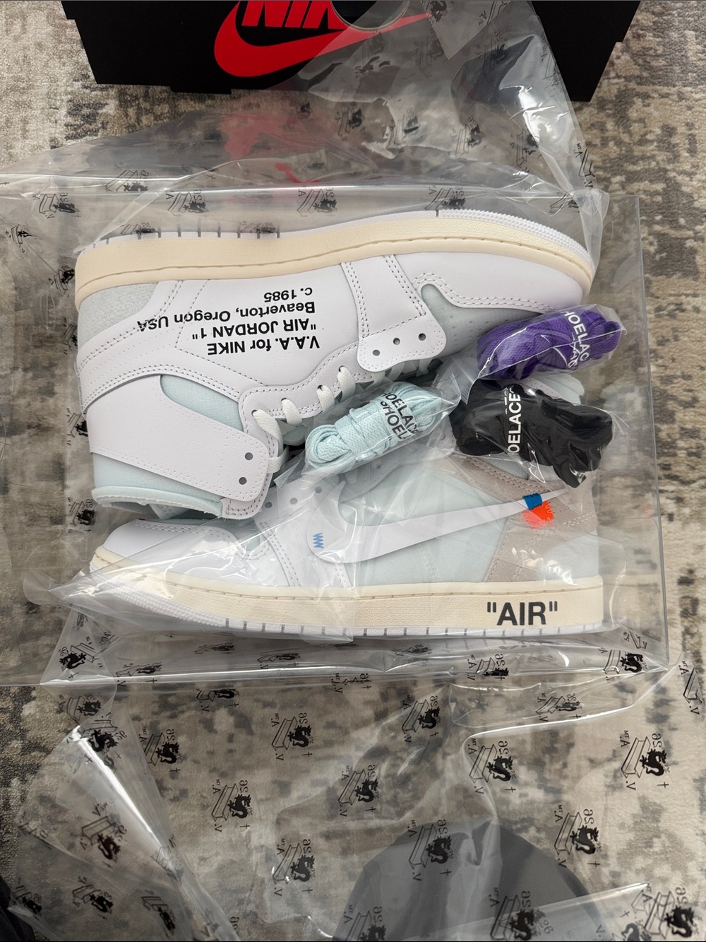 Off-White x Nike Air Jordan 1 Retro White/Light Blue (Alaska)